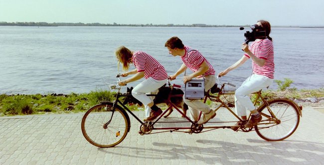 Klasse Arbeit: tridemfahrendes Aufnahmeteam im Jahr 1984. Foto: Joachim E. Röttgers