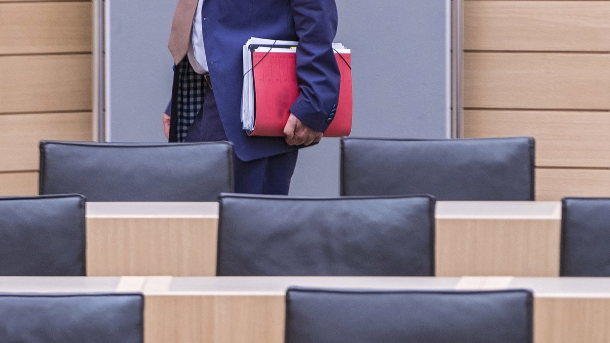 Nach oben buckeln, nach unten treten – so die Divise von Renz' Romanfigur Wieler. Foto: Joachim E. Röttgers