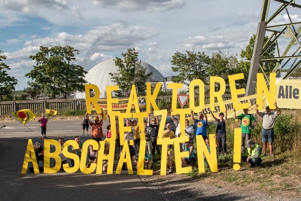 Die Anti-Atom-Fahrradtour von "Ausgestrahlt" macht am 20. August Halt zur Kundgebung am AKW Neckarwestheim. Foto: Jens Volle