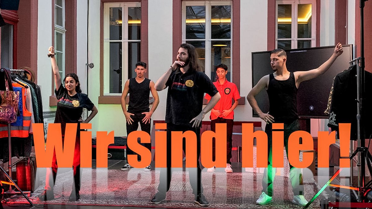 Der Film "Wir sind hier!" zeigt, wie junge Sinti und Roma mit Diskriminierung umgehen. Filmstill: Silke Stürmer