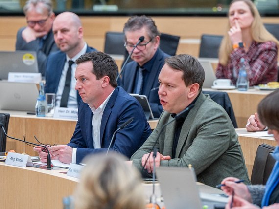 Sascha Binder (SPD, links) und Oliver Hildenbrand (Grüne).