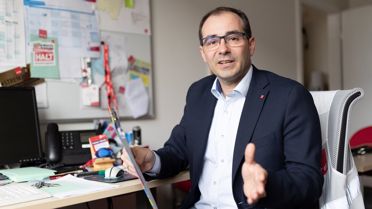 Pflege und Erziehung müssen attraktiver werden – nur dann sind gute Betreuungsquoten erreichbar, sagt Benjamin Stein. Fotos: Julian Rettig