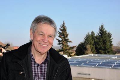 Ein Bürgermeister und seine Solaranlage: Jean-Claude Mensch.