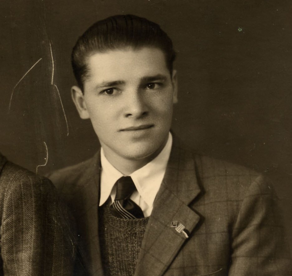 Der Belgier Leopold Claessens (1924-2011) wird im April 1944 verhaftet, weil er Lebensmittelkarten für den belgischen Widerstand fälscht. Im April 1945 wird er im KZ Bergen-Belsen befreit. Foto: Gedenkstätte Bergen-Belsen Der Belgier Leopold Claessens (1924-2011) wird im April 1944 verhaftet, weil er Lebensmittelkarten für den belgischen Widerstand fälscht. Im April 1945 wird er im KZ Bergen-Belsen befreit. Foto: Gedenkstätte Bergen-Belsen