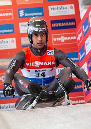 Falsche Unterwäsche: Rodler Fuahea Semi. Foto: Steffen Rumke