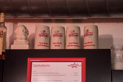 Bar im linken Zentrum Lilo Herrmann in Stuttgart-Süd. Foto: Jens Volle