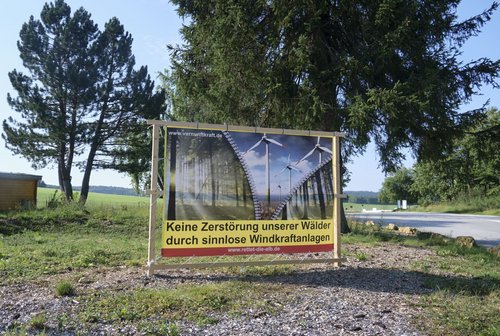 Widerstand gegen Windräder wie hier auf der Alb, wird es auch ohne Bürgerbeteiligung geben.