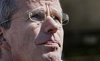 Zwischen Trollinger und Nazis NSU-Aufklärer Clemens Binninger. Foto: Joachim E. Röttgers