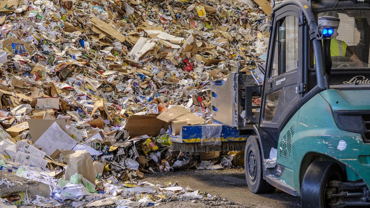 Vielen Zeitungen droht ein grausames Schicksal (Symbolbild). Fotos: Joachim E. Röttgers