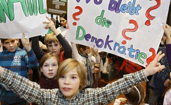 Die Versuchung des Autoritären