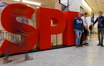 Manche enttäuschte Wähler sind von der SPD zur AfD diffundiert.