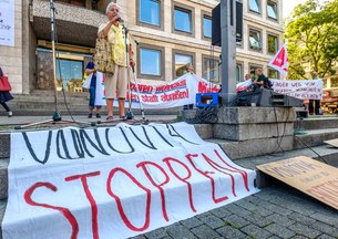 ... am 16. Juni vor dem Stuttgarter Rathaus.