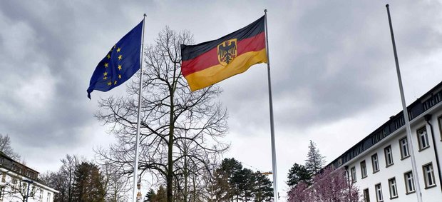 Vision für Europa: Mal weniger Nationalflaggen wagen. Foto: Joachim E. Röttgers 