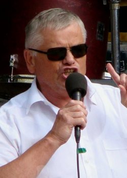 Günter Deckert in Weinheim. Foto: linksunten/indymedia