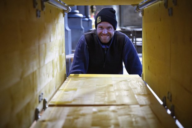 Lennart Cleemann entwirft außergewöhnliche Möbel. 