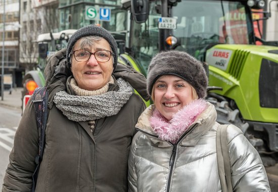 Die AfD ist kein Freund der Bauern, wissen die Linken Ursel Beck und ihre Tochter Tamara.