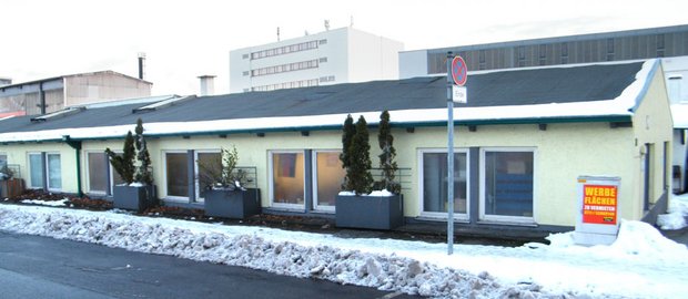 Zuffenhausen, Strohgäustraße 21: Bis letztes Jahr stand die letzte Baracke noch, in der bis zu 100 Zwangsarbeiter eingepfercht waren. Über die Jahre wurde sie etwas aufgehübscht. Foto: privat