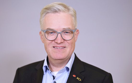 Pierre-Enric Steiger. Vor 55 Jahren starb sein Bruder, weil die Rettung erst nach einer Stunde am Unfallort eintraf. Foto: Björn Steiger Stiftung Pierre-Enric Steiger. Vor 55 Jahren starb sein Bruder, weil die Rettung erst nach einer Stunde am Unfallort eintraf. Foto: Björn Steiger Stiftung