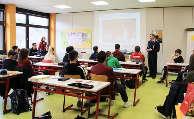 Kluge Schüler, die kluge Dinge fragen: 9. Klasse. 