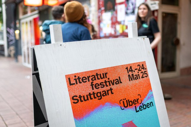 An elf Tagen sind 52 Autor:innen und Künstler:innen aus 18 Ländern zu erleben.