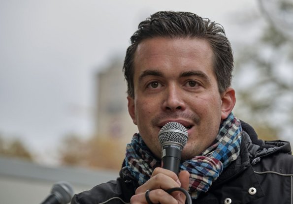 Veranstaltungstechniker Patrick Fischer ...