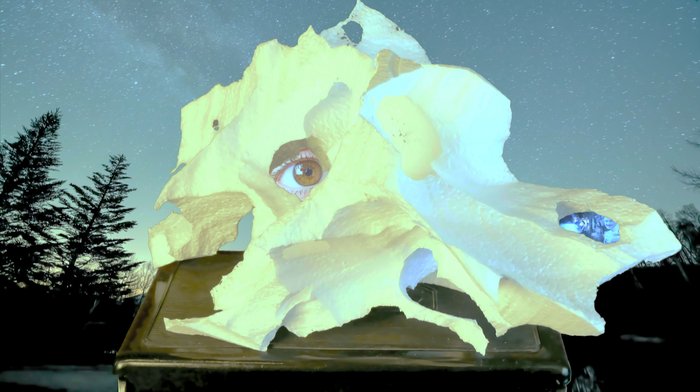 Alexander Kluge, Atopic Cinema, Filmmontage 2019, mit "Kino" von Katharina Grosse, Filmstill, 2020