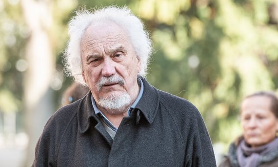 Volker Mall im März bei der Stolpersteinverlegung im Stuttgarter Westen. Foto: Jens Volle