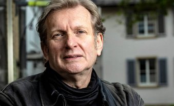 Zelte für Obdachlose am Schloss Bellevue