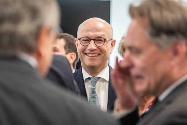 Er zumindest freut sich: Rechtsanwalt Henning Berger vertritt das Land Baden-Württemberg, hier bei der Urteilsverkündung.