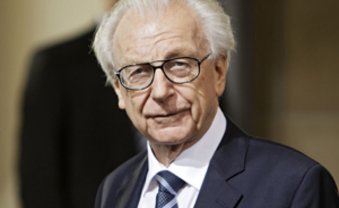 Wanderer zwischen Politik und Wirtschaft