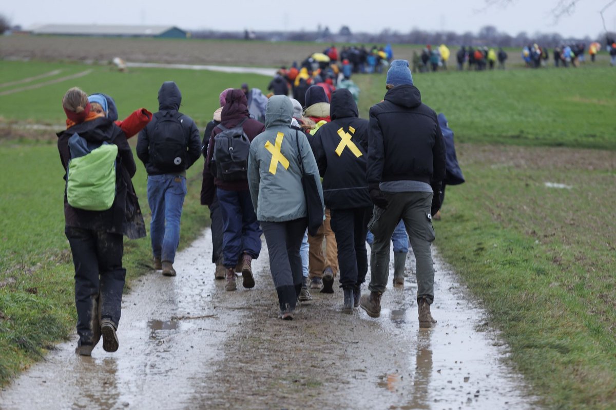 Und irgendwann rücken die Bagger an.  Und irgendwann rücken die Bagger an.