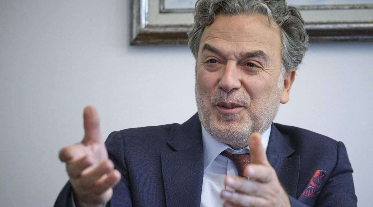 Memet Kilic bewahrt sich seinen Humor und lässt sich von Erdoğan nicht einschüchtern. Fotos: Joachim E. Röttgers Memet Kilic bewahrt sich seinen Humor und lässt sich von Erdoğan nicht einschüchtern. Fotos: Joachim E. Röttgers