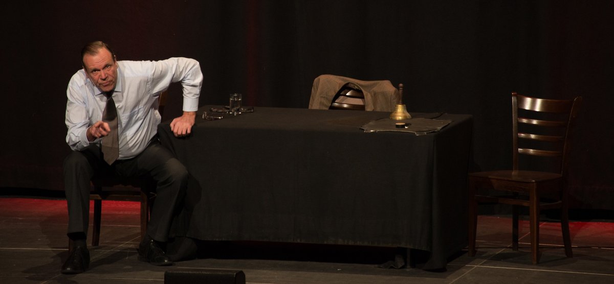 Georg Schramm: "Für mich wäre es am einfachsten gewesen, eine Art VHS-Referat zu halten, aber dafür kommt ja niemand. Also mussten meine Referate in Unterhaltung verpackt werden."