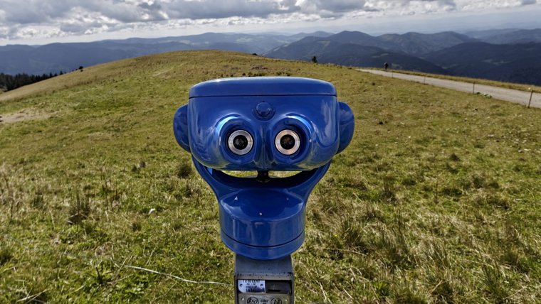 Frosch gegen Kupferbergwerk