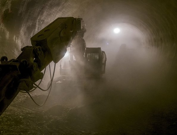 ... soll einfach eingetunnelt werden? Fotos: Joachim E. Röttgers ... soll einfach eingetunnelt werden? Fotos: Joachim E. Röttgers