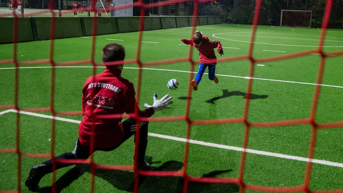 Michel sieht nichts und trifft doch.