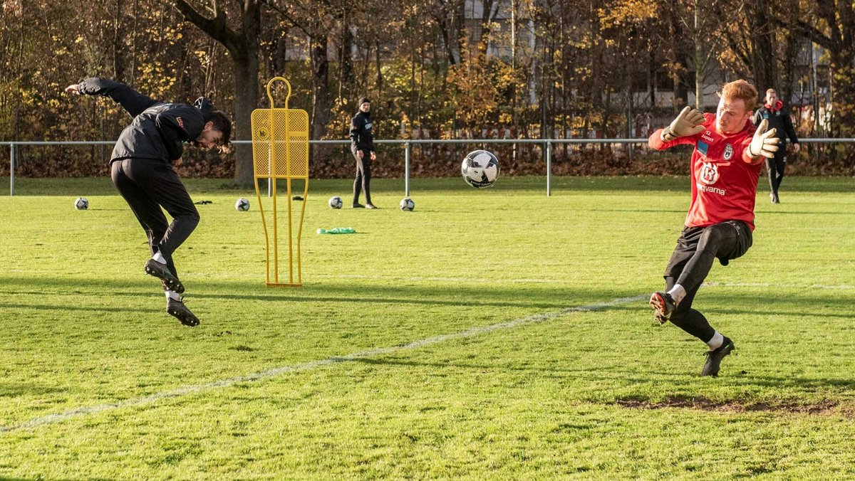 Ob er den noch kriegt? Ob er den noch kriegt?