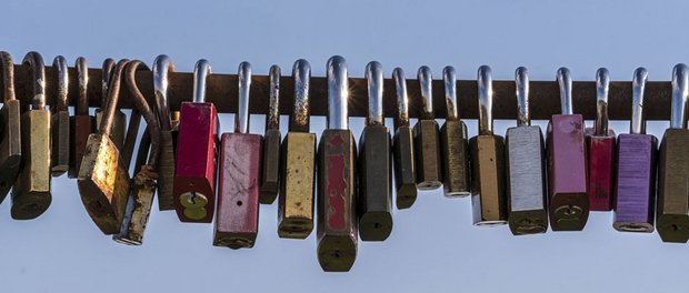 Ebenfalls verdächtig: ganz schön viele Schlösser. Foto: Joachim E. Röttgers