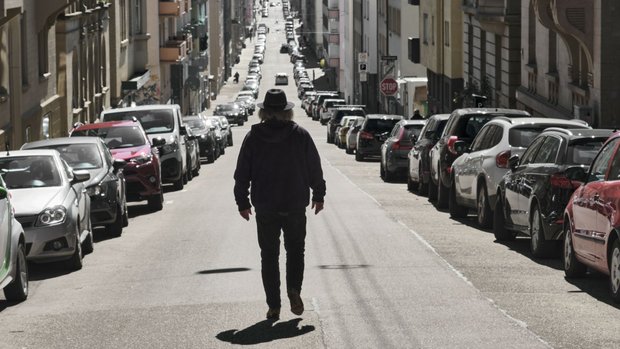 Stuttgarter Kolumnist, der's vom Leonhardsplatz nur 15 Minuten bis nach Hause hat.