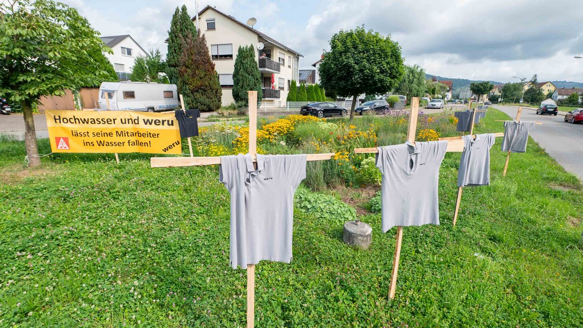 150 Kreuze stehen nun in Rudersberg – so viele Mitarbeiter ...