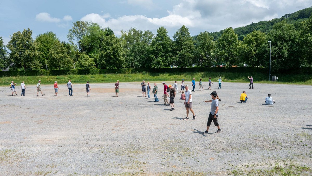 Wer sich bewegt, ist Flügel oder Rotorblatt. Wer sitzt, bildet den Mast.