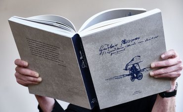 Das Mesmer-Buch: wunderschön und einzigartig.