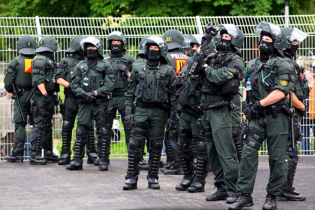 Warum blieb die Polizei so lange tatenlos? Foto: Petra Weiberg 