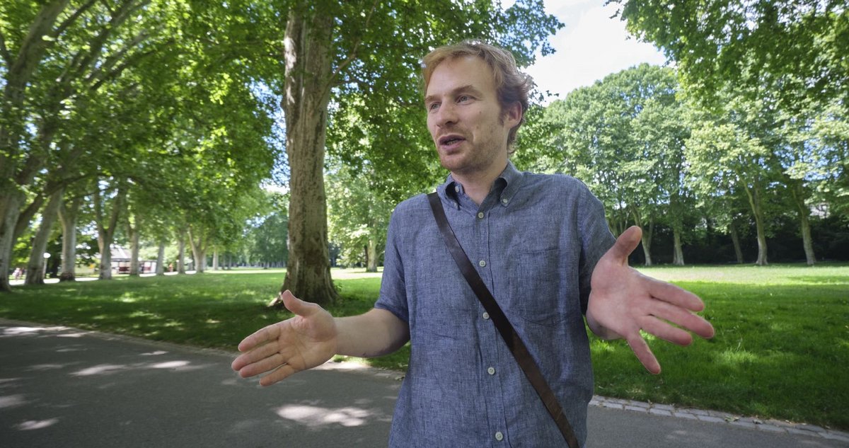 Er polarisiert: der Stuttgarter OB-Kandidat Hannes Rockenbauch, hier in der grünen Lunge der City, dem Schlossgarten. Fotos: Joachim E. Röttgers