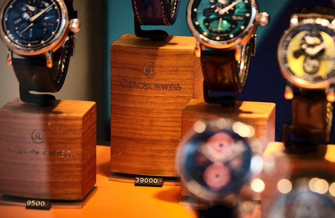 Anlageobjekt, Erbstück: Diese Uhren sind nicht jedermanns Sache. Foto: Joachim E. Röttgers