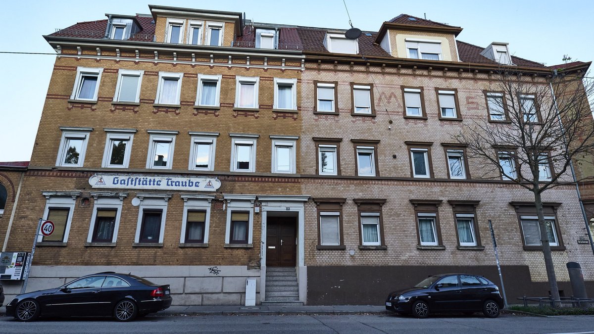 Ebenfalls in Cannstatt, die "Traube" in der Brückenstraße: Dort sollten längst Wohnungen entstehen. Foto: Korbinian Strohhuber Ebenfalls in Cannstatt, die "Traube" in der Brückenstraße: Dort sollten längst Wohnungen entstehen. Foto: Korbinian Strohhuber