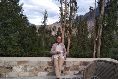 Willi Germund im Nordosten Pakistans. Auch dort kann man ihn für Reportagen ansprechen. Foto: privat