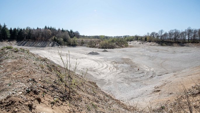 Am Ende des Kiesabbaus wächst dort wohl wieder Wald – irgendwann. Foto: Jens Volle Am Ende des Kiesabbaus wächst dort wohl wieder Wald – irgendwann. Foto: Jens Volle