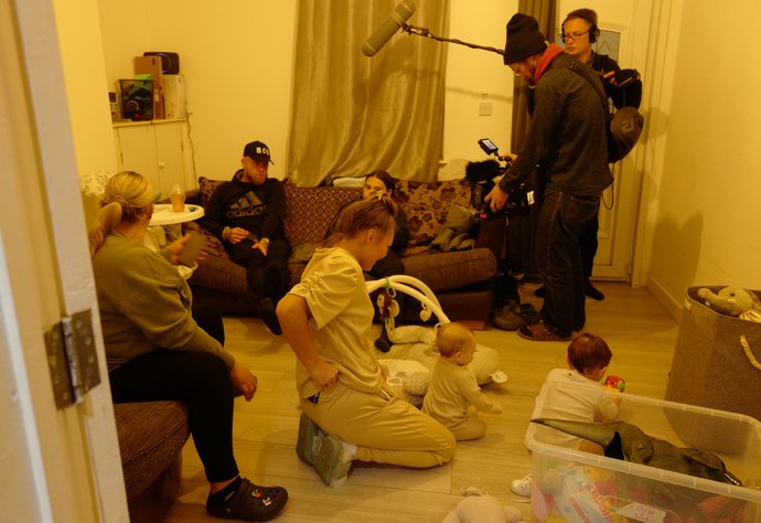 Paige mit ihrer Familie in Coventry, England.