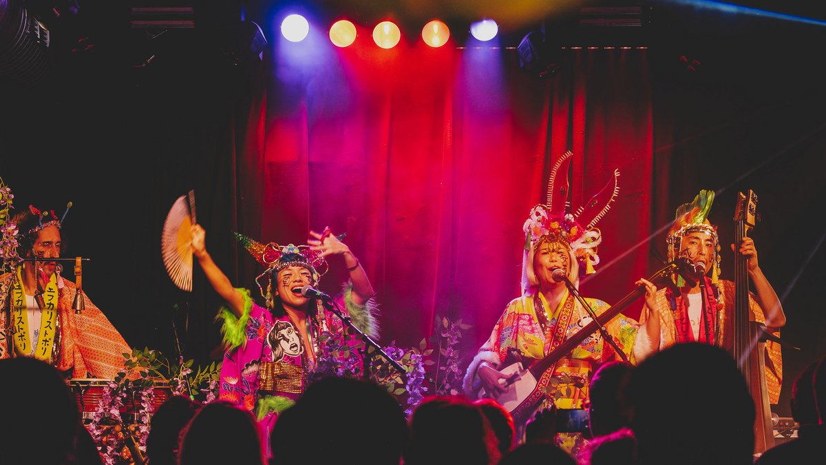 Die japanische Folk-Fusion-Band "Mitsune" im Karlruher Kulturraum Kohi. Foto: Kirsten Bohlig